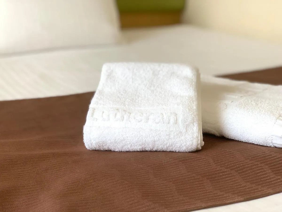 אוסקה Hotel The Lutheran
