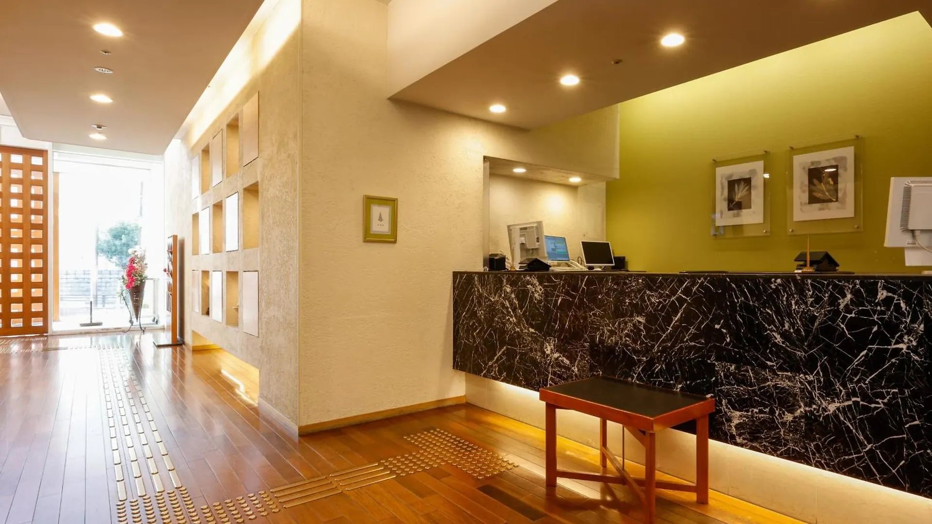 אוסקה Hotel The Lutheran